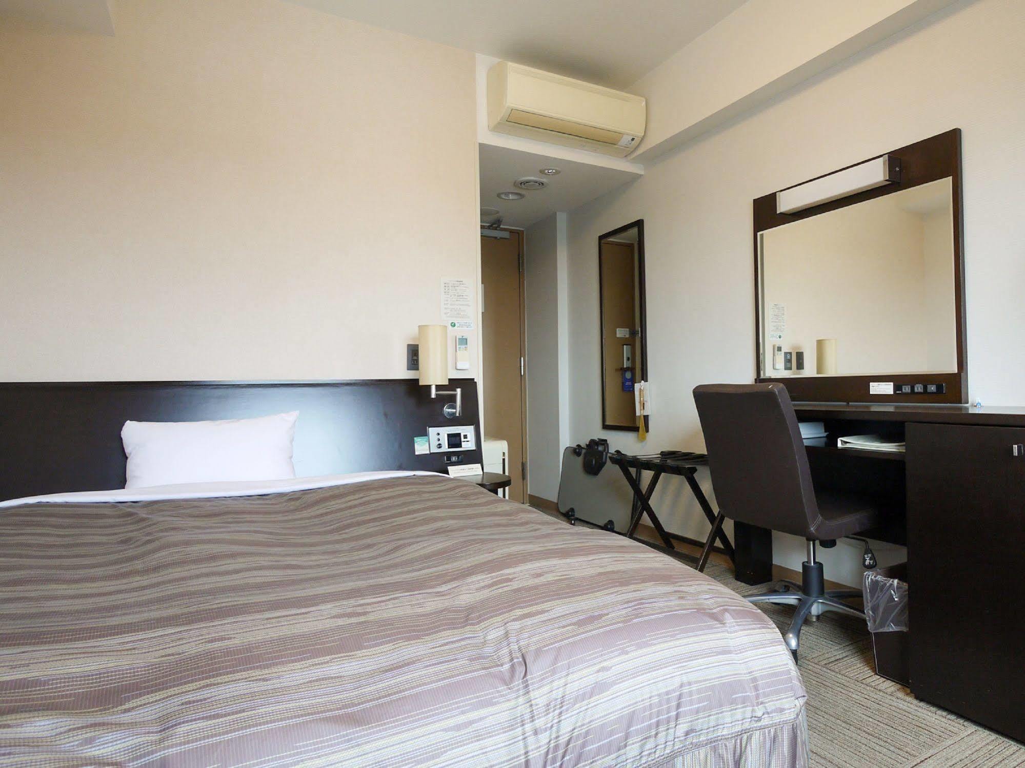 Hotel Route-Inn Koga Ekimae Dış mekan fotoğraf